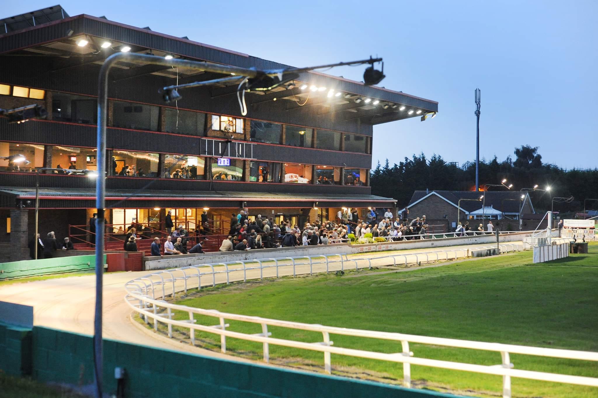 Tomcat again impresses before weather takes a toll at Donny